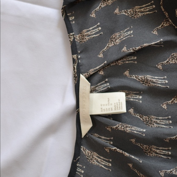 EUC H&M giraffe blouse sz 12 - Picture 2 of 2